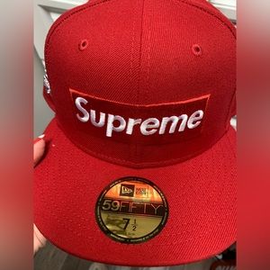 Supreme No Comp Box Logo hat 7 1/2